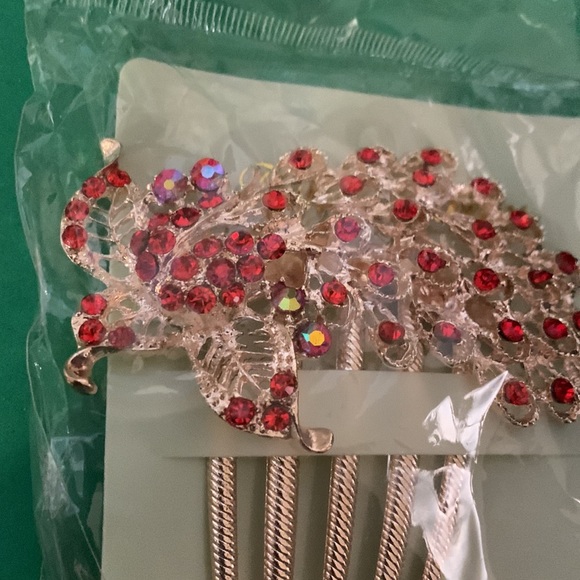 New in package hair comb 3 1/2” - Picture 3 of 5